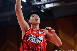 bob半岛体育官方网站-牛逼！10中9砍24分14板2帽，被广东弃用之人又爆发，网友:真争气
